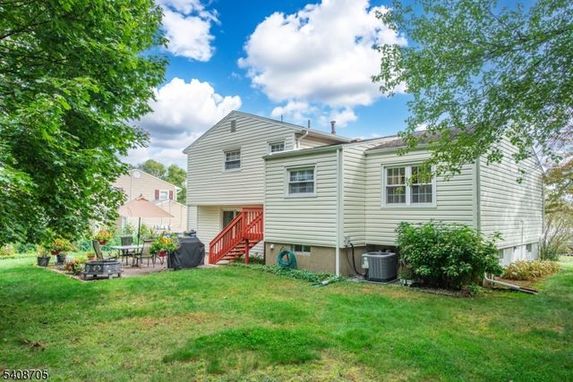 4 George St, Roxbury Twp., NJ 07876