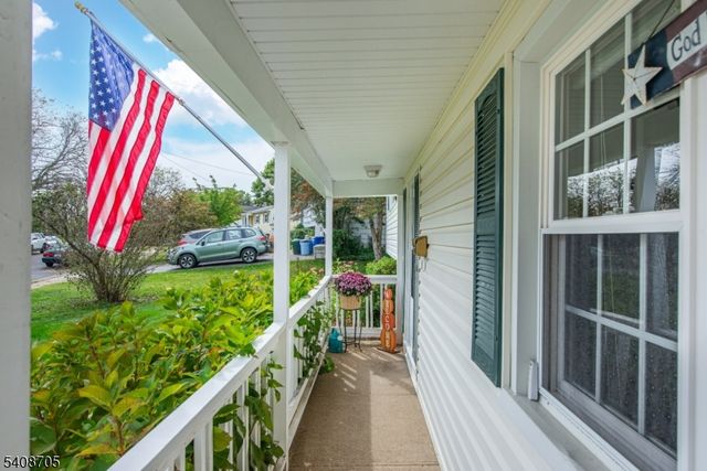 4 George St, Roxbury Twp., NJ 07876