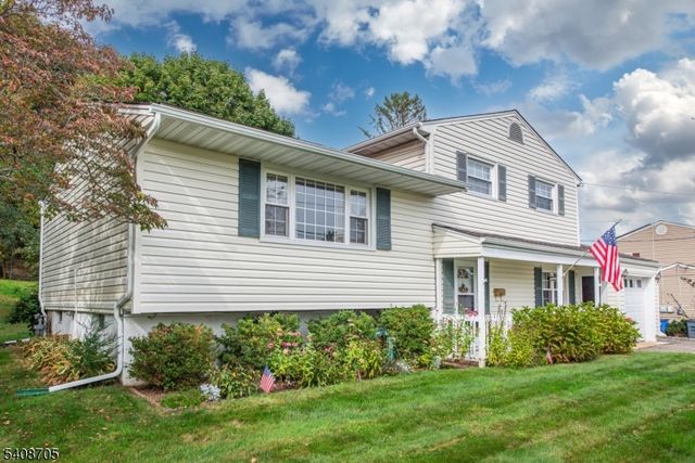 4 George St, Roxbury Twp., NJ 07876