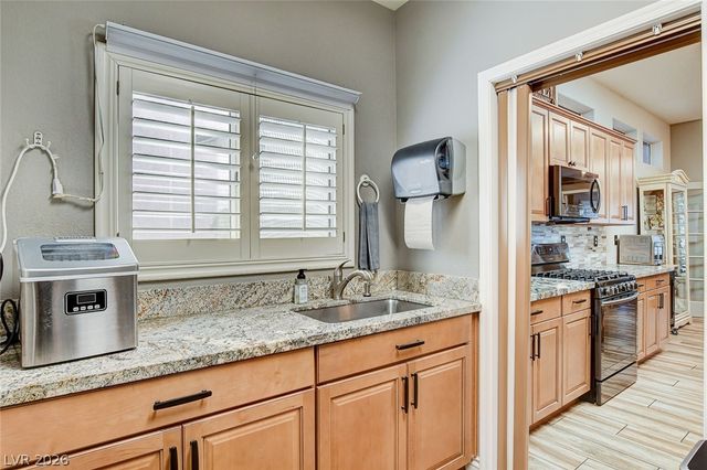 2629 Hanging Rock Drive, Las Vegas, NV 89134