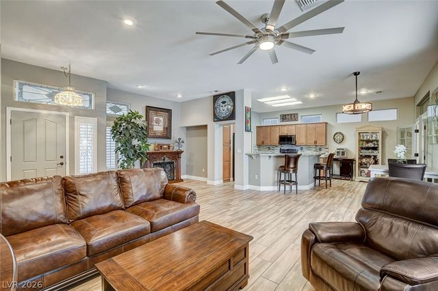 2629 Hanging Rock Drive, Las Vegas, NV 89134