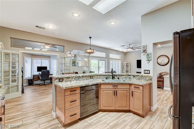 2629 Hanging Rock Drive, Las Vegas, NV 89134