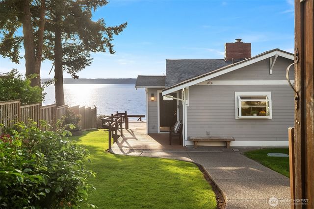 19312 Soundview Drive NW, Stanwood, WA 98292