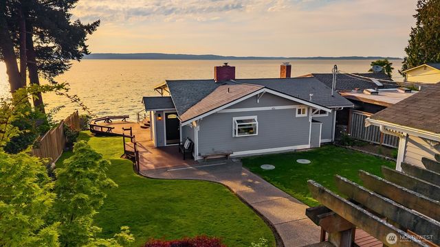 19312 Soundview Drive NW, Stanwood, WA 98292