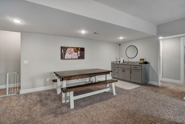 854 E Acacia Lane, Nixa, MO 65714