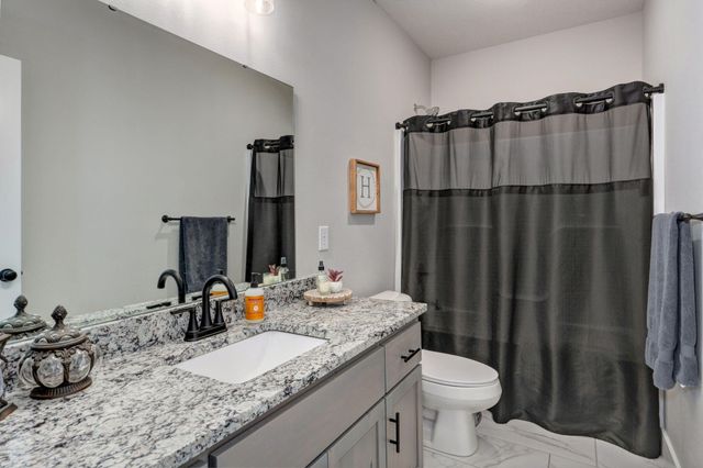 854 E Acacia Lane, Nixa, MO 65714