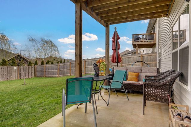 854 E Acacia Lane, Nixa, MO 65714