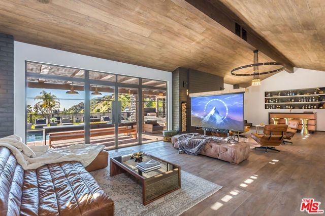 1707 Rising Glen Road, Los Angeles, CA 90069