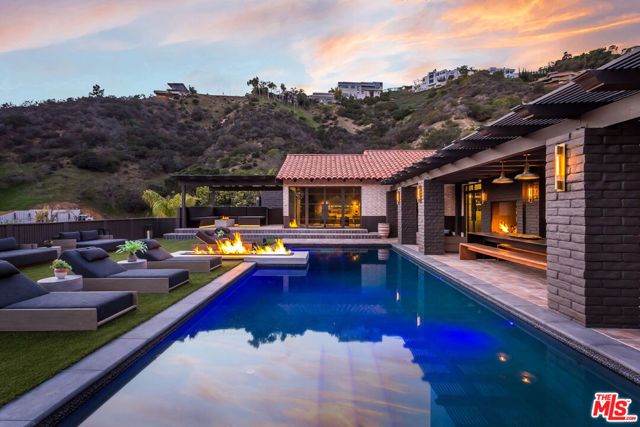 1707 Rising Glen Road, Los Angeles, CA 90069