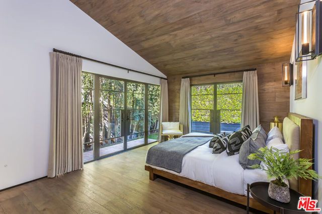 1707 Rising Glen Road, Los Angeles, CA 90069