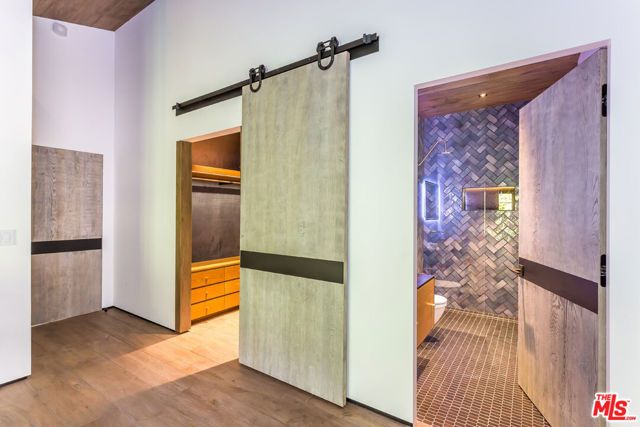 1707 Rising Glen Road, Los Angeles, CA 90069