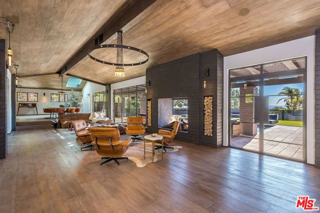 1707 Rising Glen Road, Los Angeles, CA 90069