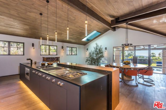 1707 Rising Glen Road, Los Angeles, CA 90069