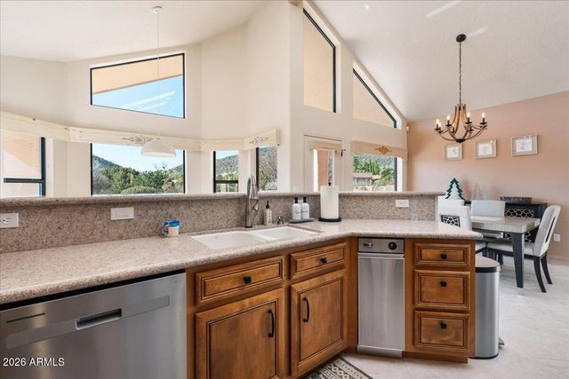 96 E Lindsay Way, Sedona, AZ 86351