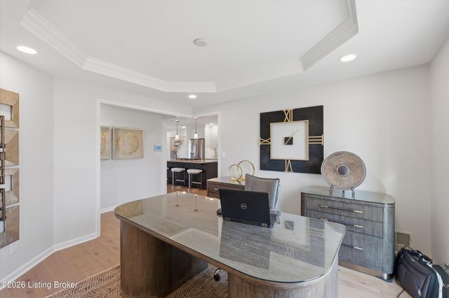 10215 Glenmary Farm Dr, Louisville, KY 40291