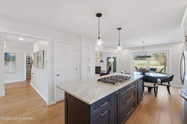 10215 Glenmary Farm Dr, Louisville, KY 40291