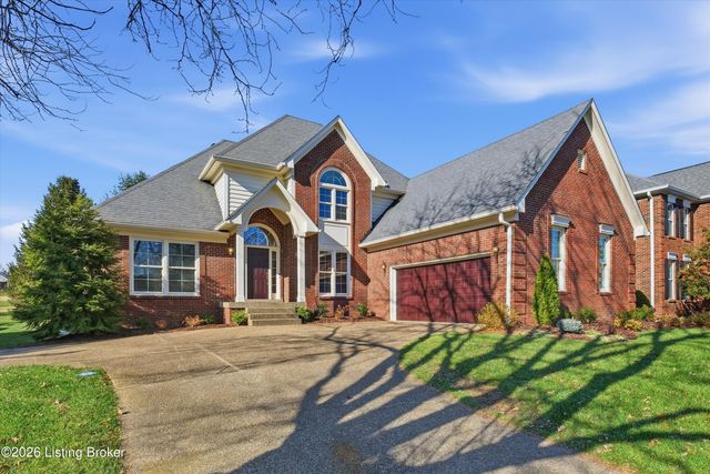 10215 Glenmary Farm Dr, Louisville, KY 40291