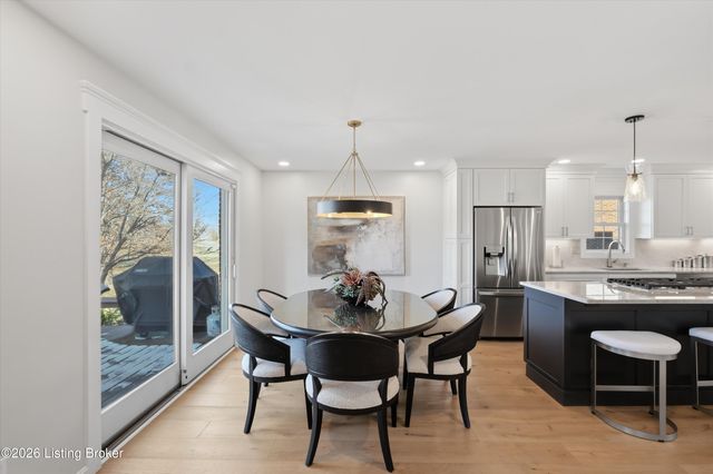 10215 Glenmary Farm Dr, Louisville, KY 40291