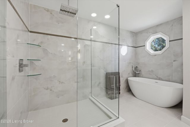 10215 Glenmary Farm Dr, Louisville, KY 40291