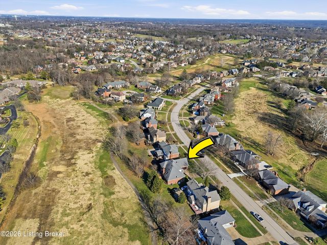 10215 Glenmary Farm Dr, Louisville, KY 40291