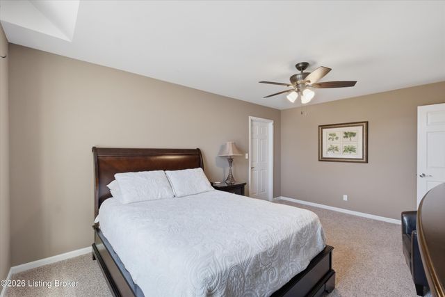 10215 Glenmary Farm Dr, Louisville, KY 40291