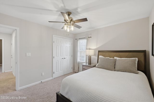 10215 Glenmary Farm Dr, Louisville, KY 40291