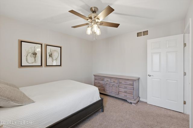 10215 Glenmary Farm Dr, Louisville, KY 40291