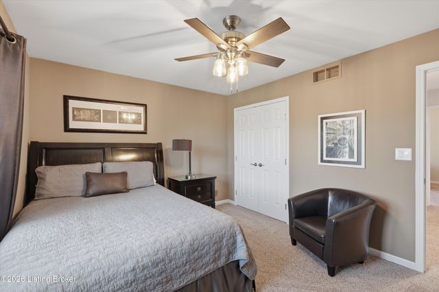 10215 Glenmary Farm Dr, Louisville, KY 40291