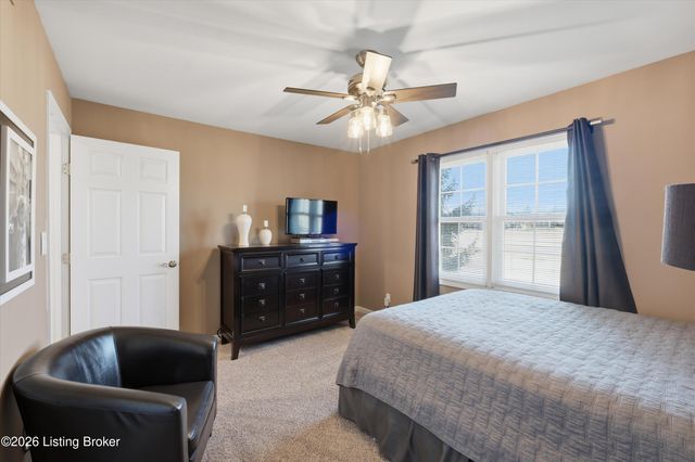 10215 Glenmary Farm Dr, Louisville, KY 40291