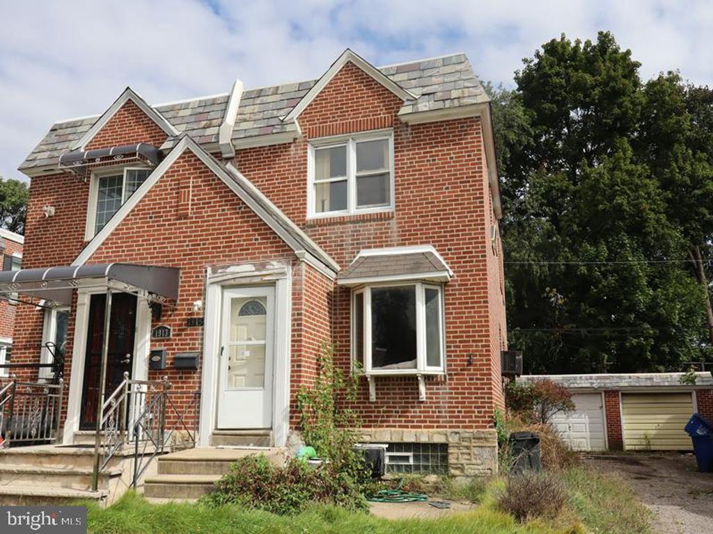 1915 TUSTIN ST, PHILADELPHIA, PA 19152 — exterior
