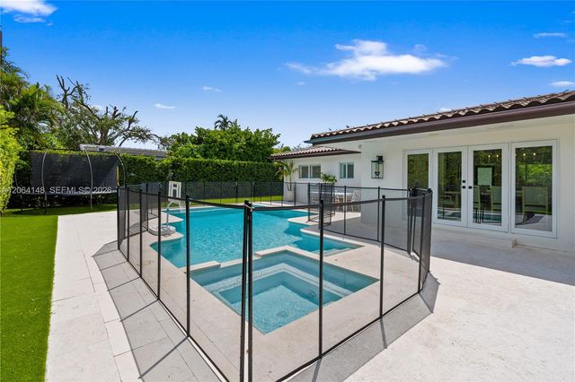 735 Benevento Ave, Coral Gables, FL 33146