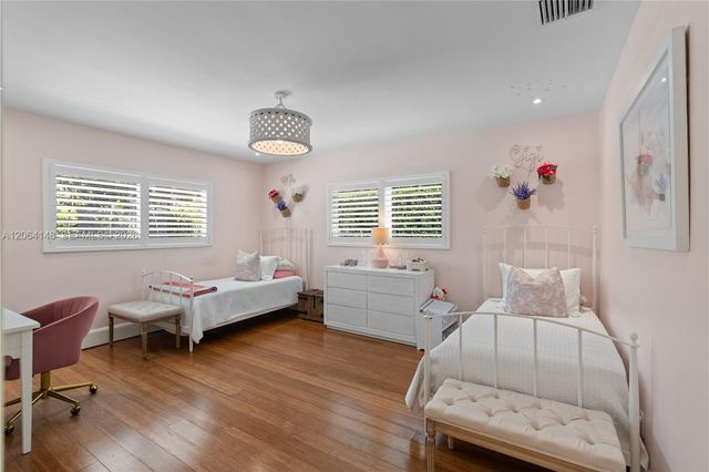 735 Benevento Ave, Coral Gables, FL 33146