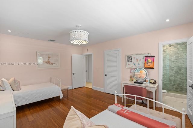 735 Benevento Ave, Coral Gables, FL 33146