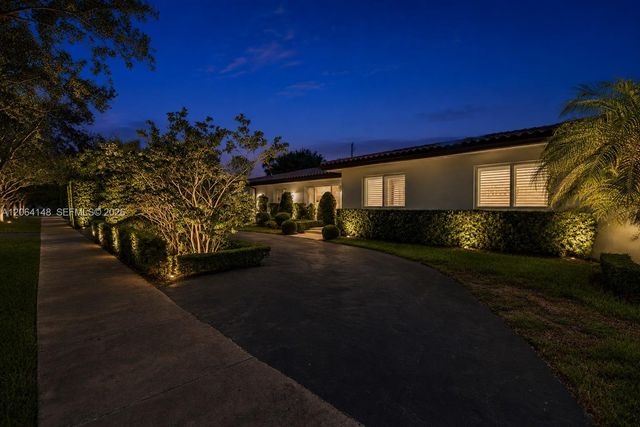 735 Benevento Ave, Coral Gables, FL 33146