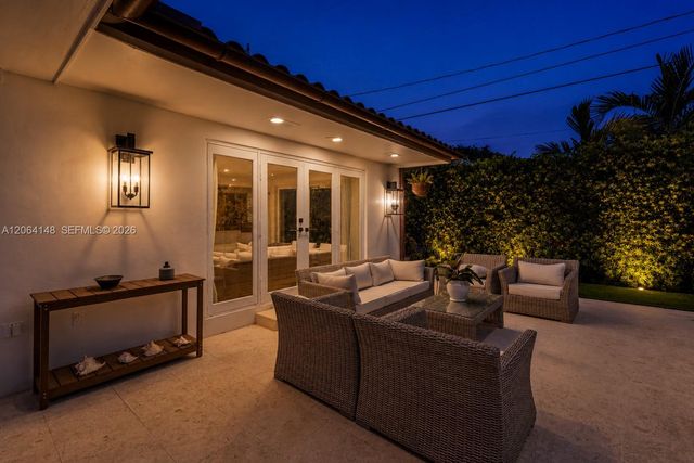 735 Benevento Ave, Coral Gables, FL 33146