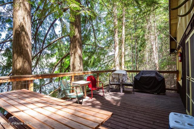 9598 S Upper Twin Lakes Shore, Rathdrum, ID 83858