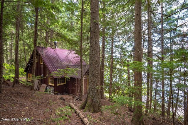 9598 S Upper Twin Lakes Shore, Rathdrum, ID 83858