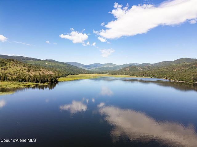 9598 S Upper Twin Lakes Shore, Rathdrum, ID 83858