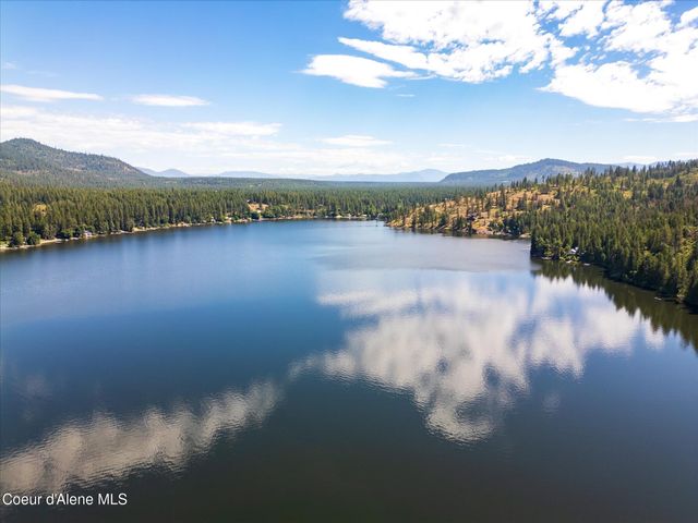 9598 S Upper Twin Lakes Shore, Rathdrum, ID 83858