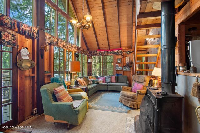 9598 S Upper Twin Lakes Shore, Rathdrum, ID 83858
