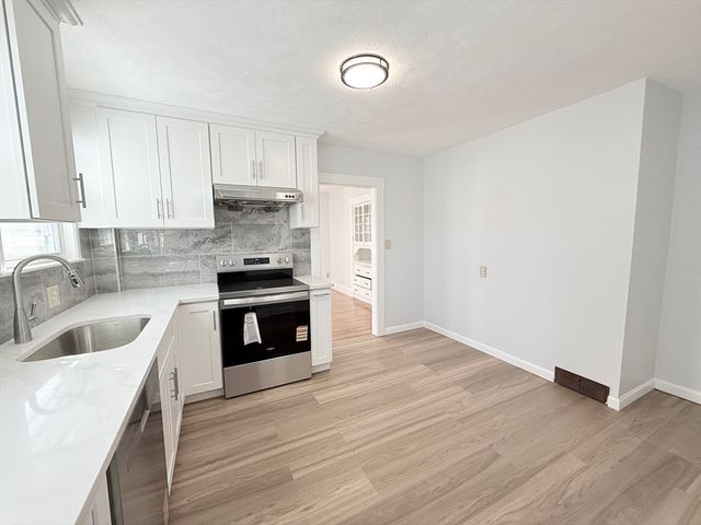 204 Farrington St 1, Quincy, MA 02170