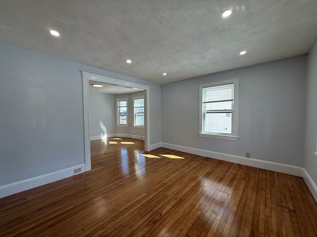 204 Farrington St 1, Quincy, MA 02170