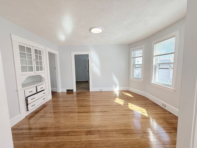 204 Farrington St 1, Quincy, MA 02170