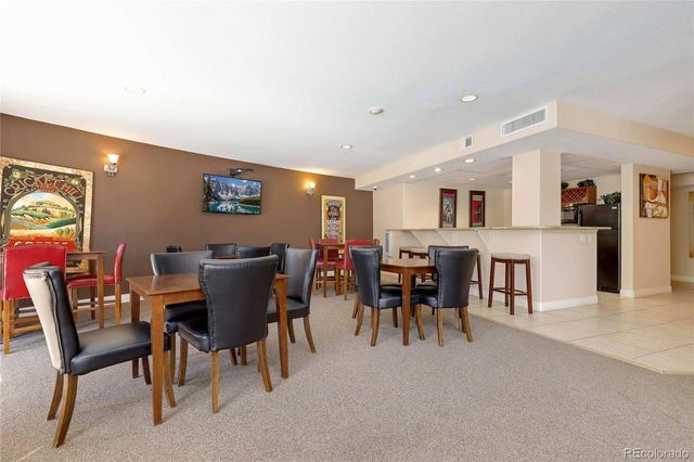 9059 E Panorama Circle B211, Englewood, CO 80112