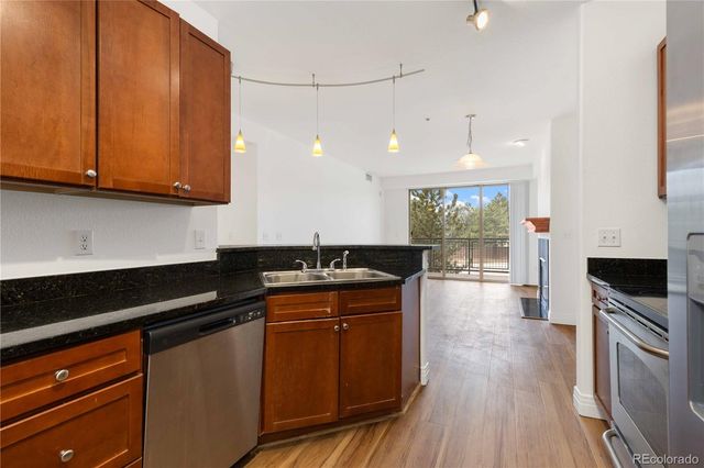 9059 E Panorama Circle B211, Englewood, CO 80112