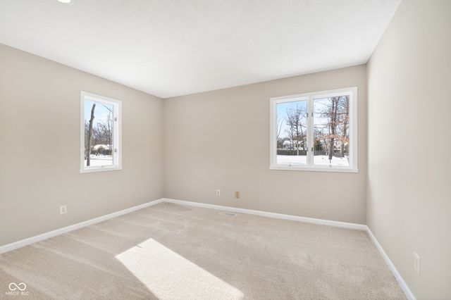 9970 Oakleaf Way, Mccordsville, IN 46055