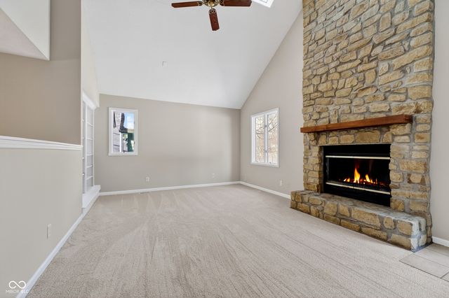 9970 Oakleaf Way, Mccordsville, IN 46055