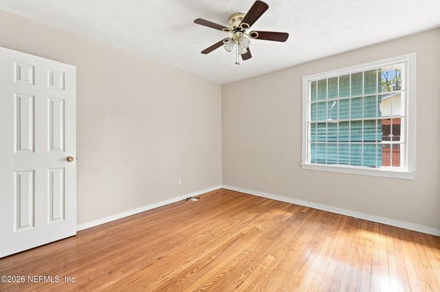 8140 W CONCORD Boulevard W, Jacksonville, FL 32208