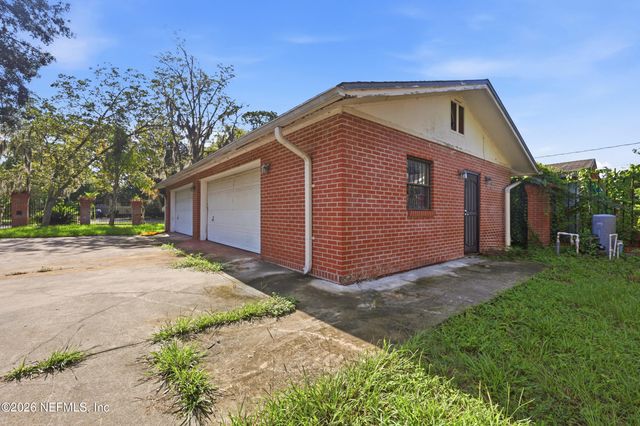 8140 W CONCORD Boulevard W, Jacksonville, FL 32208