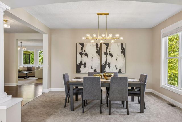 1981 Topaz Drive, Chanhassen, MN 55317